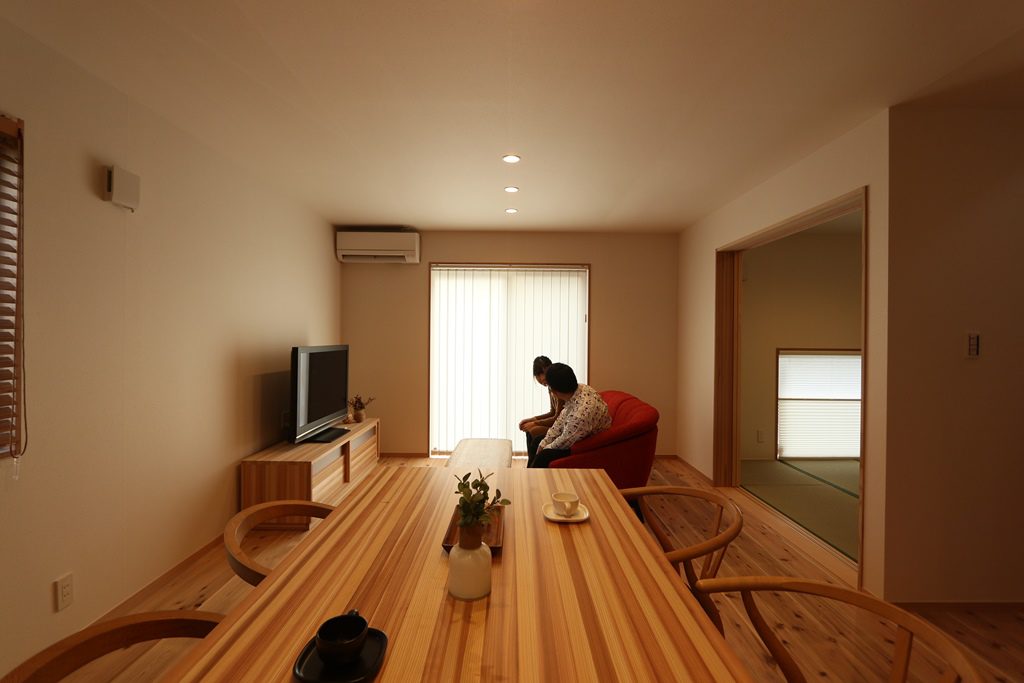 新潟市江南区横越旗竿地でのびのび暮らす家オープンハウス見学会自然素材新築隠れ家